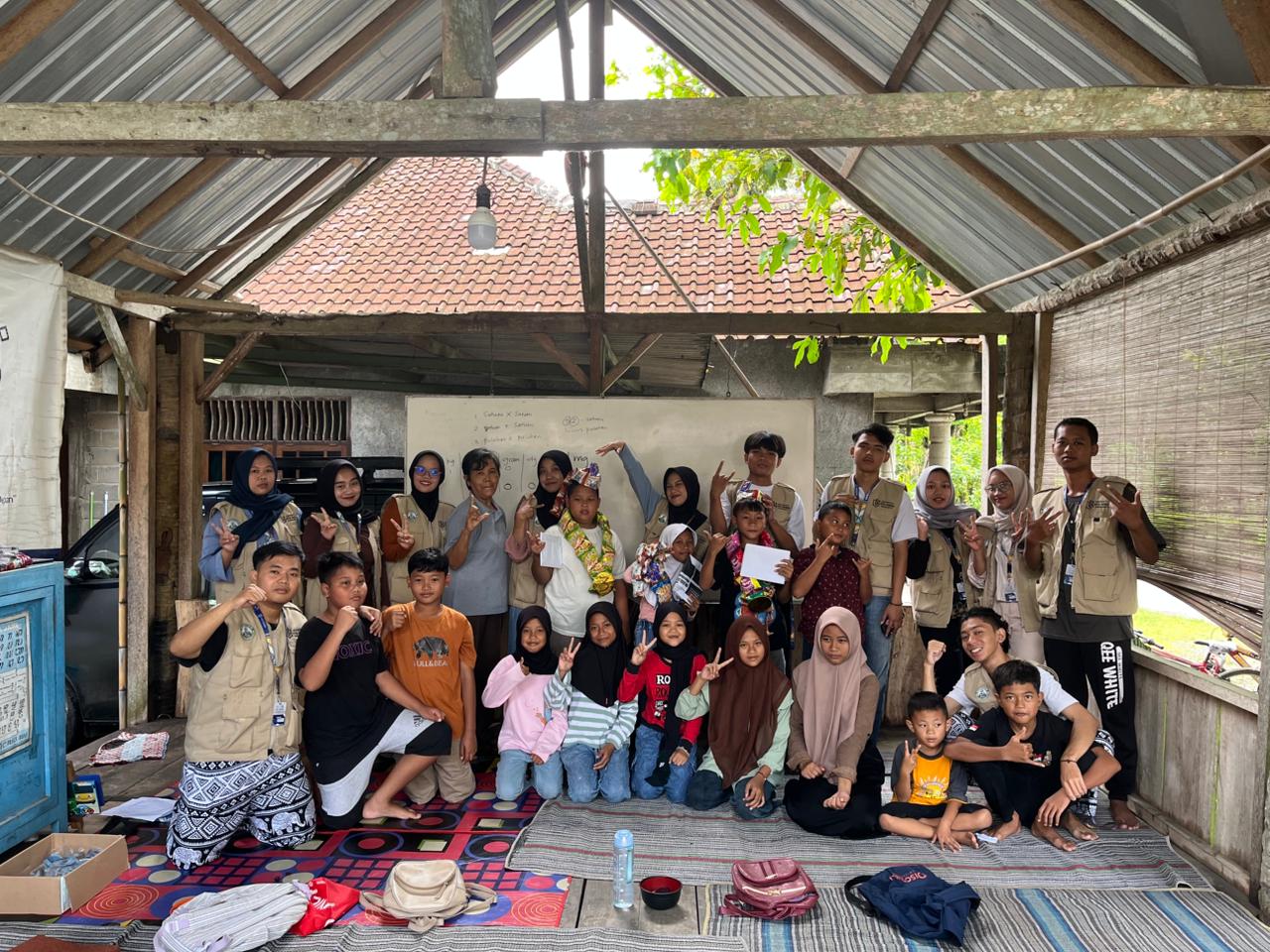 Rumah belajar Desa Sanggrahan KBSI